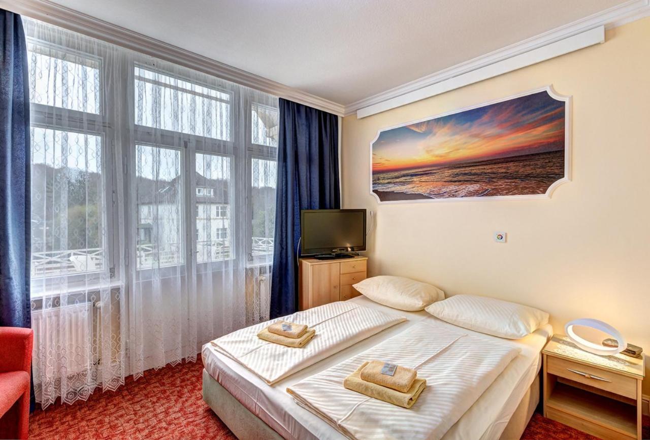 Pension Mittag Heringsdorf  Buitenkant foto