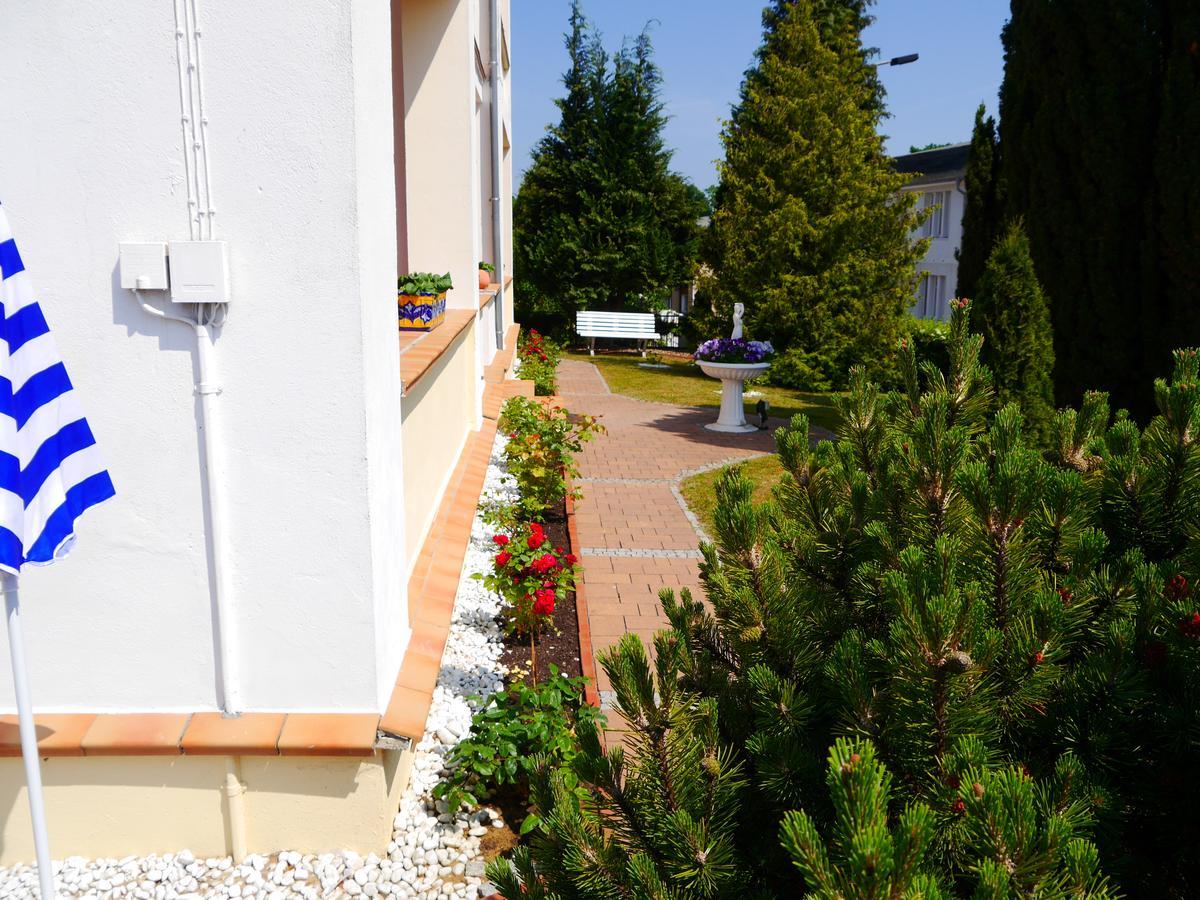 Pension Mittag Heringsdorf  Buitenkant foto